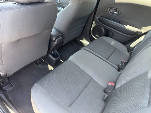 Used 2020 Honda HR-V LX image 19