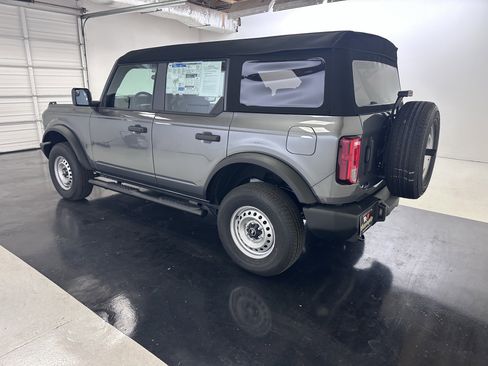 Used 2025 Ford Bronco 4-Door image 12