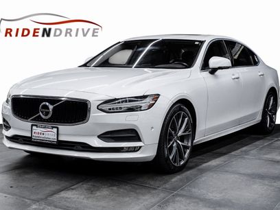 Used 2019 Volvo S90 T6 Momentum w/ Protection Package