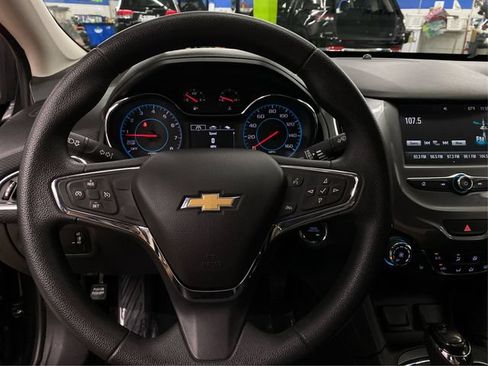 Used 2016 Chevrolet Cruze LT w/ Convenience Package FWD image 22