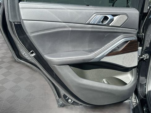 Used 2021 BMW X6 sDrive40i w/ Executive Package image 28