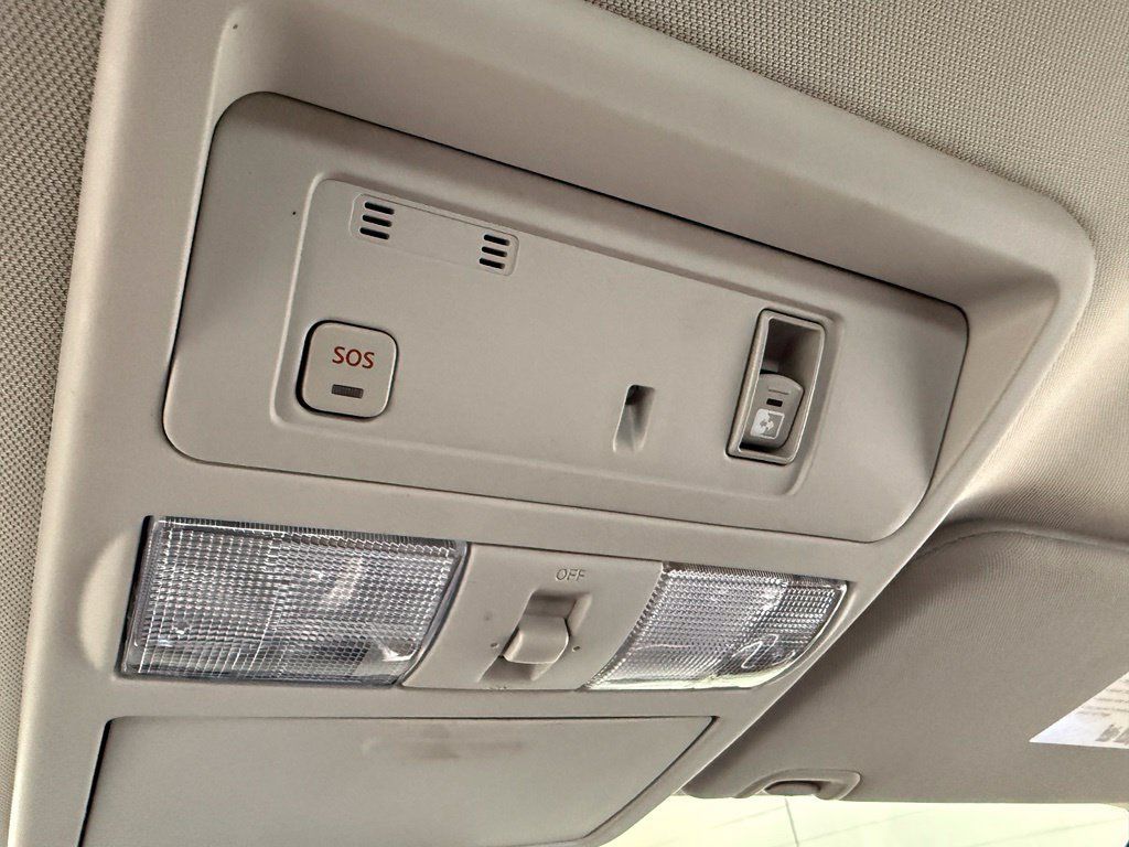 Used 2021 Nissan Titan SV w/ SV Convenience Package AWD/4WD image 17