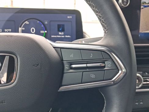Certified 2025 Honda Prologue Touring image 30