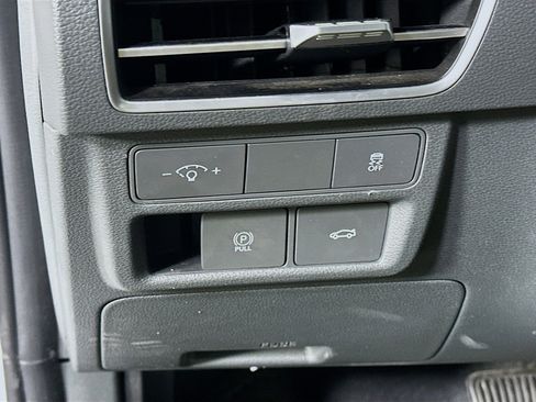 Used 2025 Hyundai Sonata SEL FWD image 17