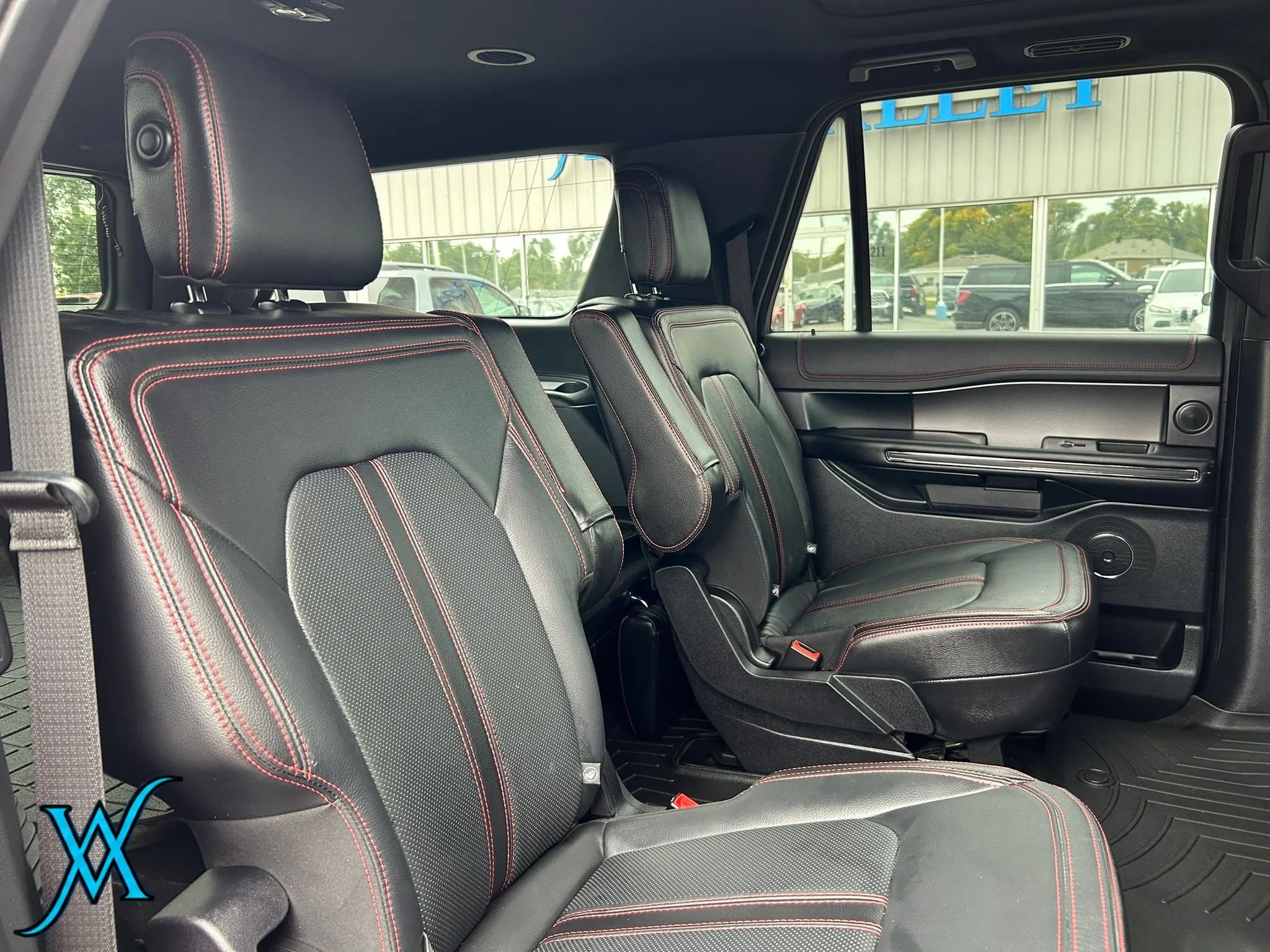 Used 2020 Ford Expedition Max Limited w/ Equipment Group 303A AWD/4WD image 23