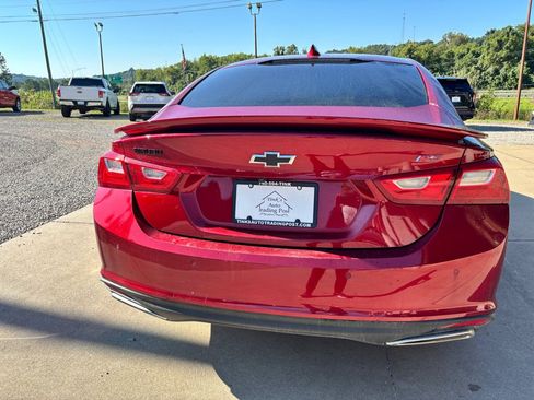 Used 2024 Chevrolet Malibu RS FWD image 3