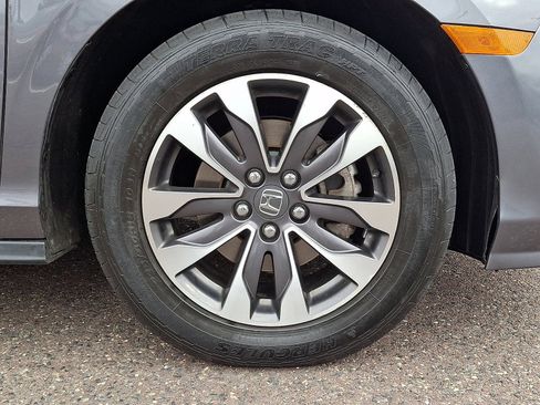 Used 2024 Honda Odyssey EX-L image 8