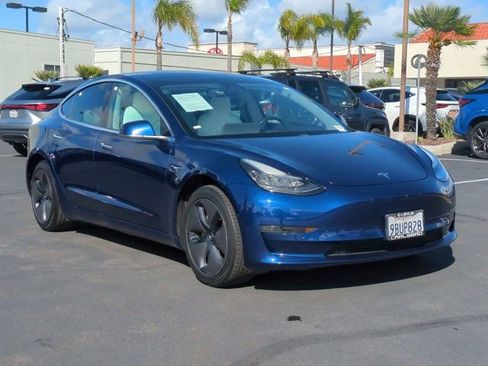 Used 2019 Tesla Model 3 Standard Range Plus image 3