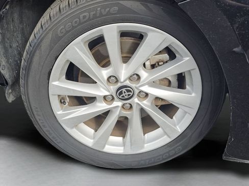Used 2024 Toyota Camry LE FWD image 17