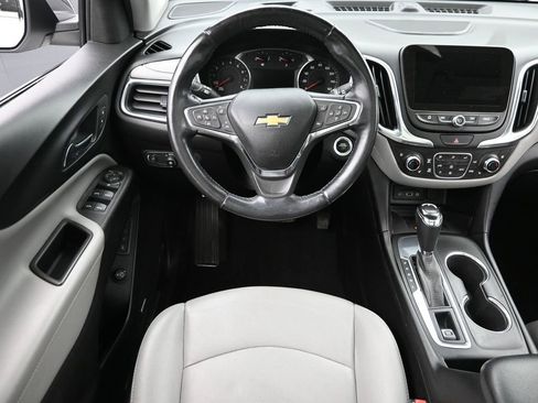 Used 2019 Chevrolet Equinox Premier image 11