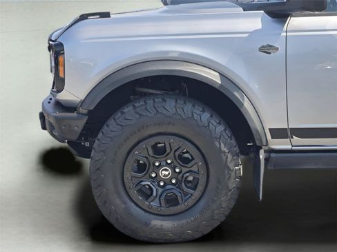 Used 2022 Ford Bronco Wildtrak AWD/4WD image 9