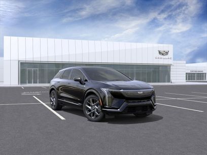 New 2025 Cadillac Optiq Luxury 1