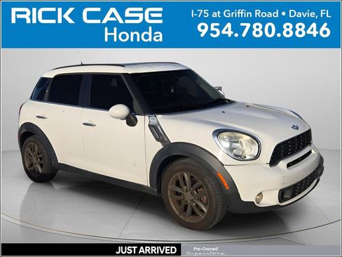 Used 2013 MINI Cooper Countryman S FWD image 1