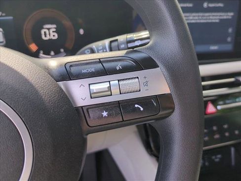 Certified 2025 Hyundai Tucson SEL image 21