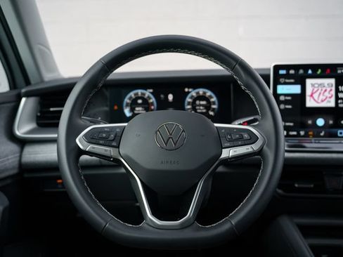 Certified 2025 Volkswagen Tiguan S w/ 18" Wheel Package AWD/4WD image 20