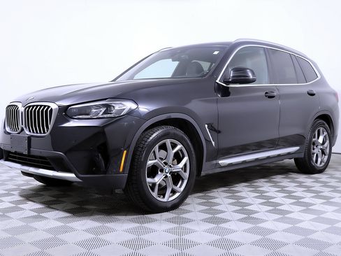 Used 2024 BMW X3 xDrive30i AWD/4WD image 2