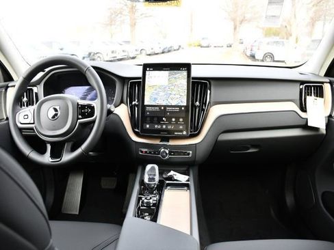 New 2026 Volvo XC60 T8 Plus w/ Protection Package Premier AWD/4WD image 18