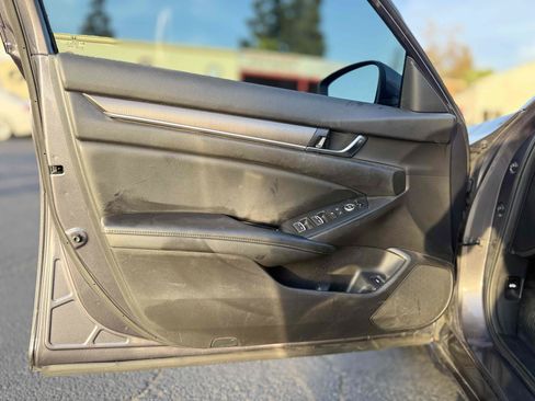 Used 2021 Honda Accord LX image 19