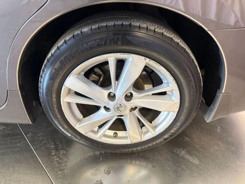 Used 2015 Nissan Altima 2.5 SV w/ Convenience Package FWD image 8