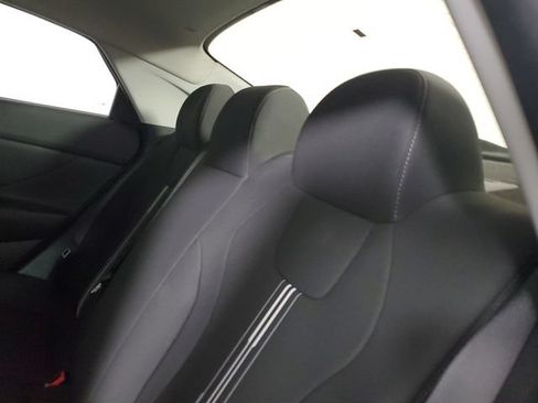 Used 2023 Hyundai Elantra SEL FWD image 10