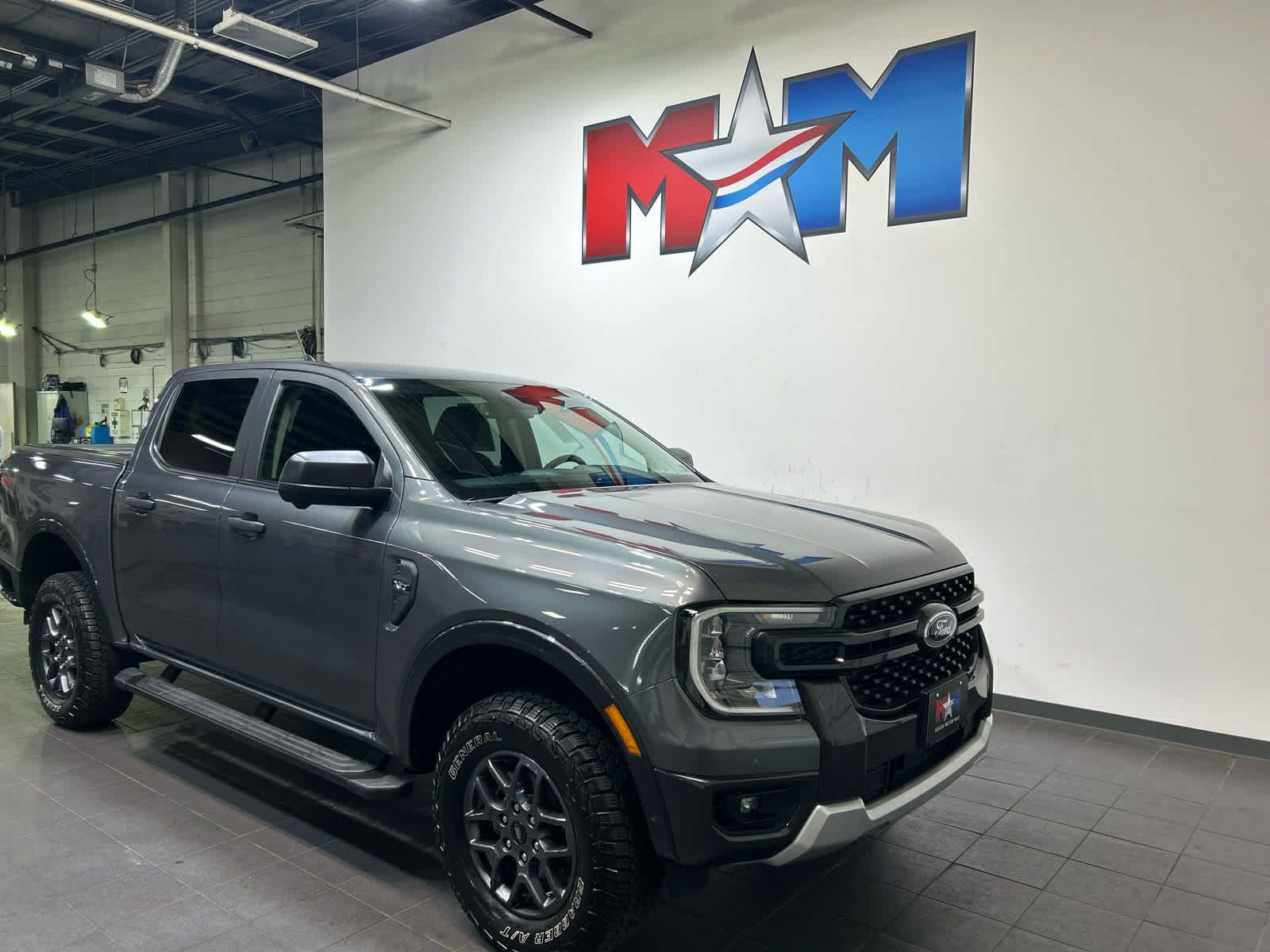 Used 2024 Ford Ranger XLT AWD/4WD image 2