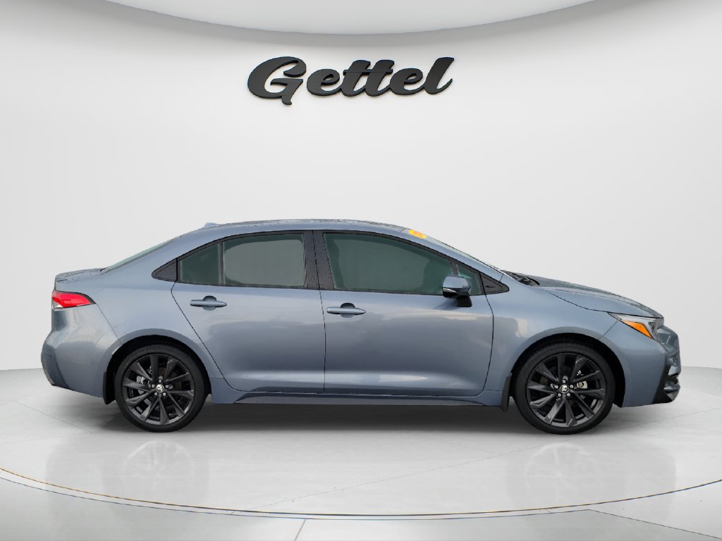 Used 2026 Toyota Corolla SE FWD image 4
