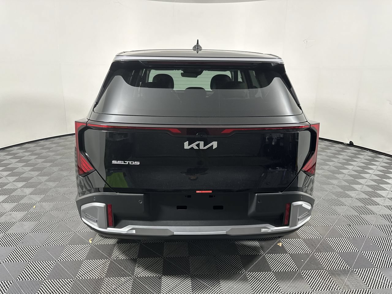New 2027 Kia Seltos S FWD image 20