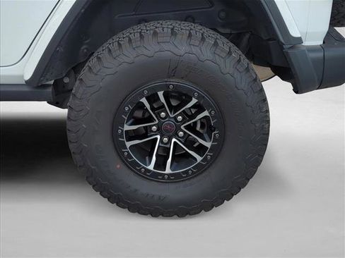 Used 2025 Jeep Wrangler Unlimited Rubicon image 9