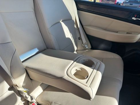 Used 2018 Subaru Outback 3.6R Limited image 35