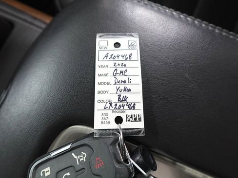 Used 2020 GMC Yukon Denali w/ Denali Ultimate Black Edition image 35