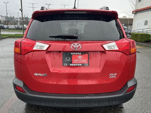 Used 2014 Toyota RAV4 XLE image 6