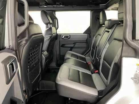 Used 2024 Ford Bronco Big Bend image 9