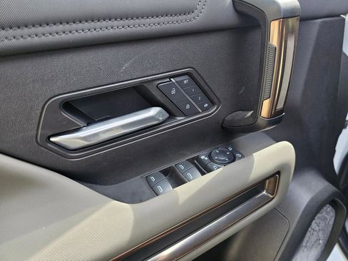 Used 2025 GMC Hummer EV 3X w/ Extreme Off-Road Package image 26