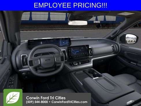 New 2026 Ford Expedition Platinum AWD/4WD image 9
