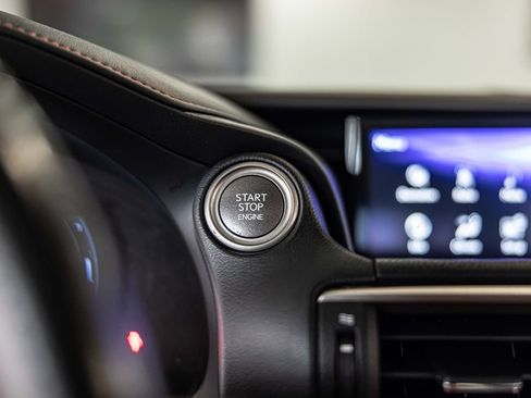 Used 2018 Lexus IS 350 AWD image 28