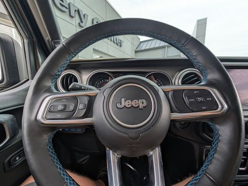 Used 2022 Jeep Wrangler Unlimited Rubicon 4xe w/ Cold Weather Group image 18