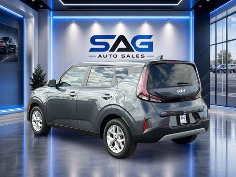 Used 2024 Kia Soul LX w/ Option Group 015 FWD image 8