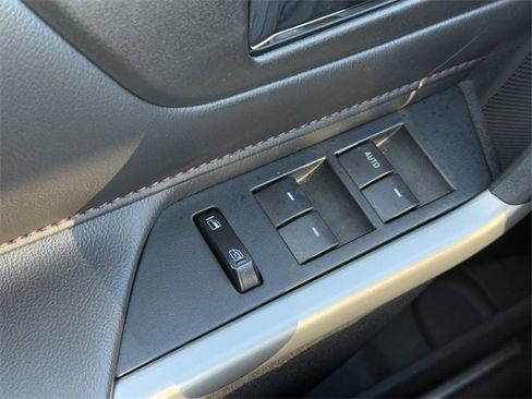 Used 2011 Ford Edge Limited w/ 302A Rapid Spec Order Code image 23