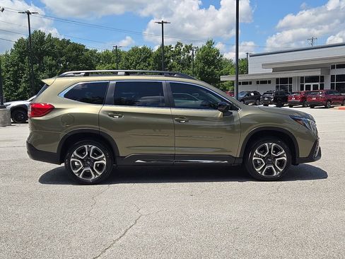 Certified 2025 Subaru Ascent Limited AWD/4WD image 7