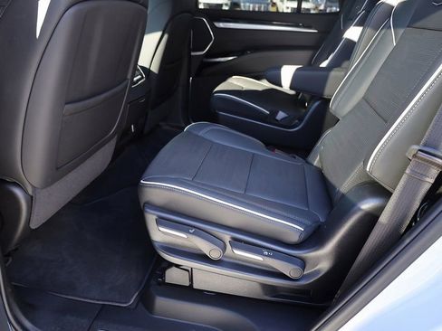 Used 2026 Cadillac Escalade Sport w/ Touring Package image 17