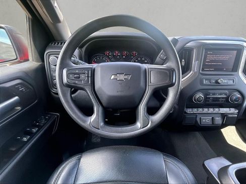 Used 2022 Chevrolet Silverado 1500 Custom Trail Boss AWD/4WD image 7