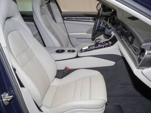 Used 2023 Porsche Panamera 4 Platinum Edition AWD/4WD image 15