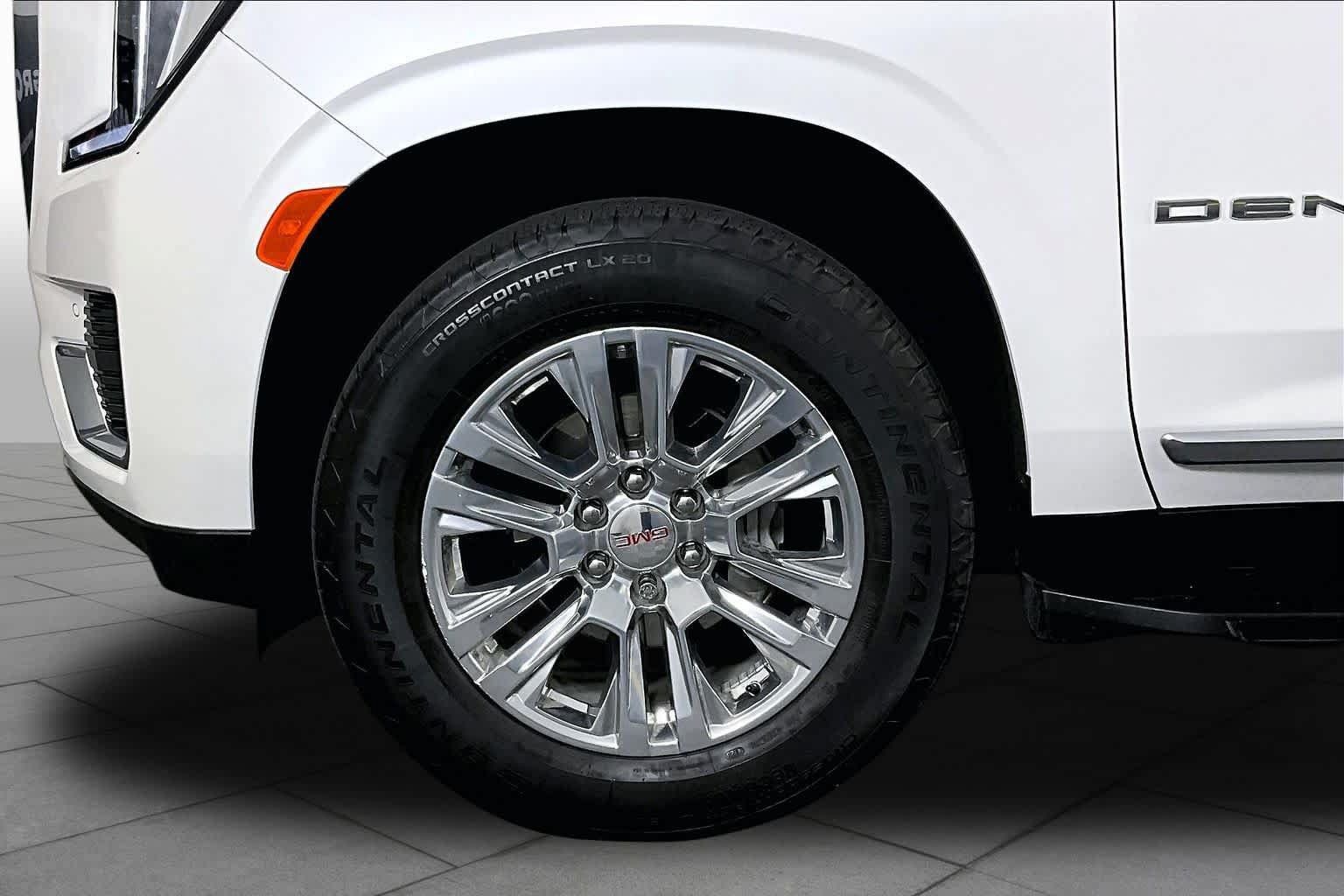 Used 2023 GMC Yukon Denali w/ Max Trailering Package AWD/4WD image 10