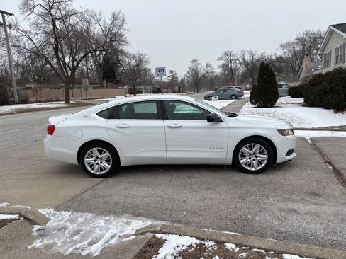 Used 2015 Chevrolet Impala LS image 16