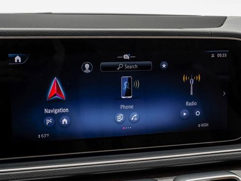 Used 2024 Mercedes-Benz GLS 580 4MATIC image 23