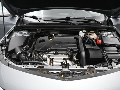 Used 2023 Chevrolet Malibu LT FWD image 16