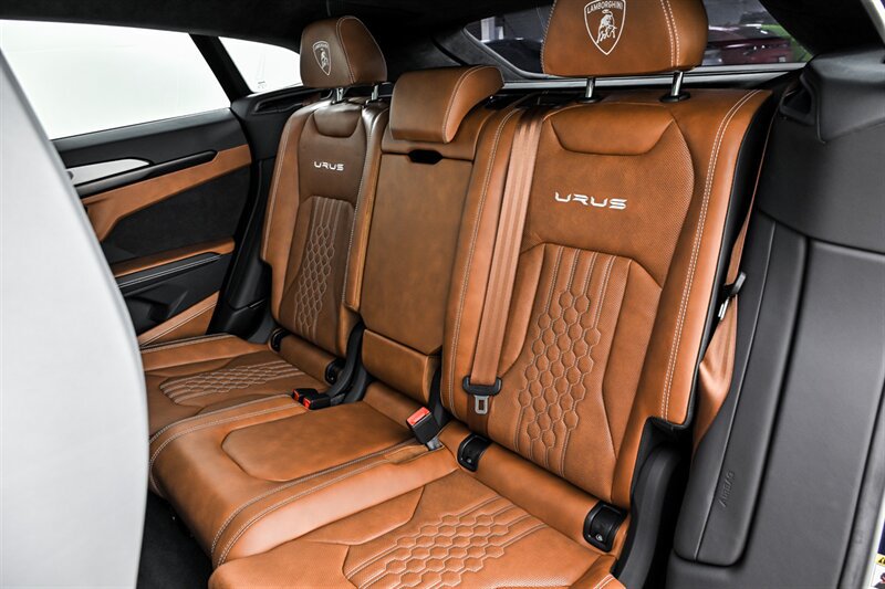 Used 2023 Lamborghini Urus S AWD/4WD image 21