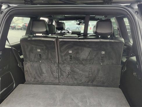 Used 2023 Jeep Wagoneer 4WD w/ Premium Group I image 36