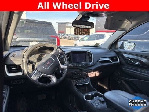 Used 2021 GMC Terrain SLT image 3