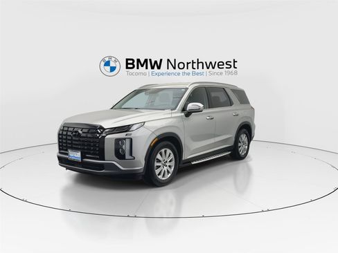 Used 2023 Hyundai Palisade SEL w/ Winter Package image 9